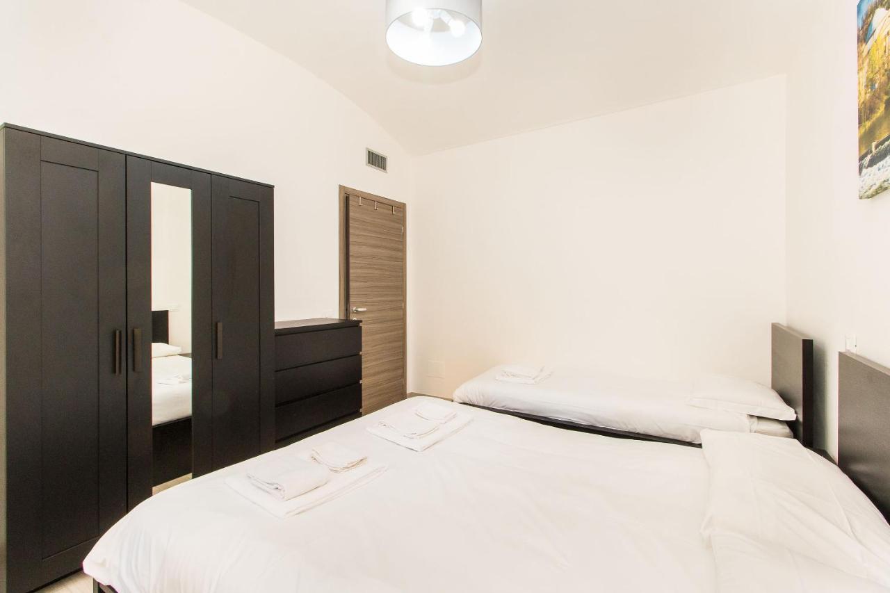 Piazza Statuto Comfortable Apartment Turin Bagian luar foto