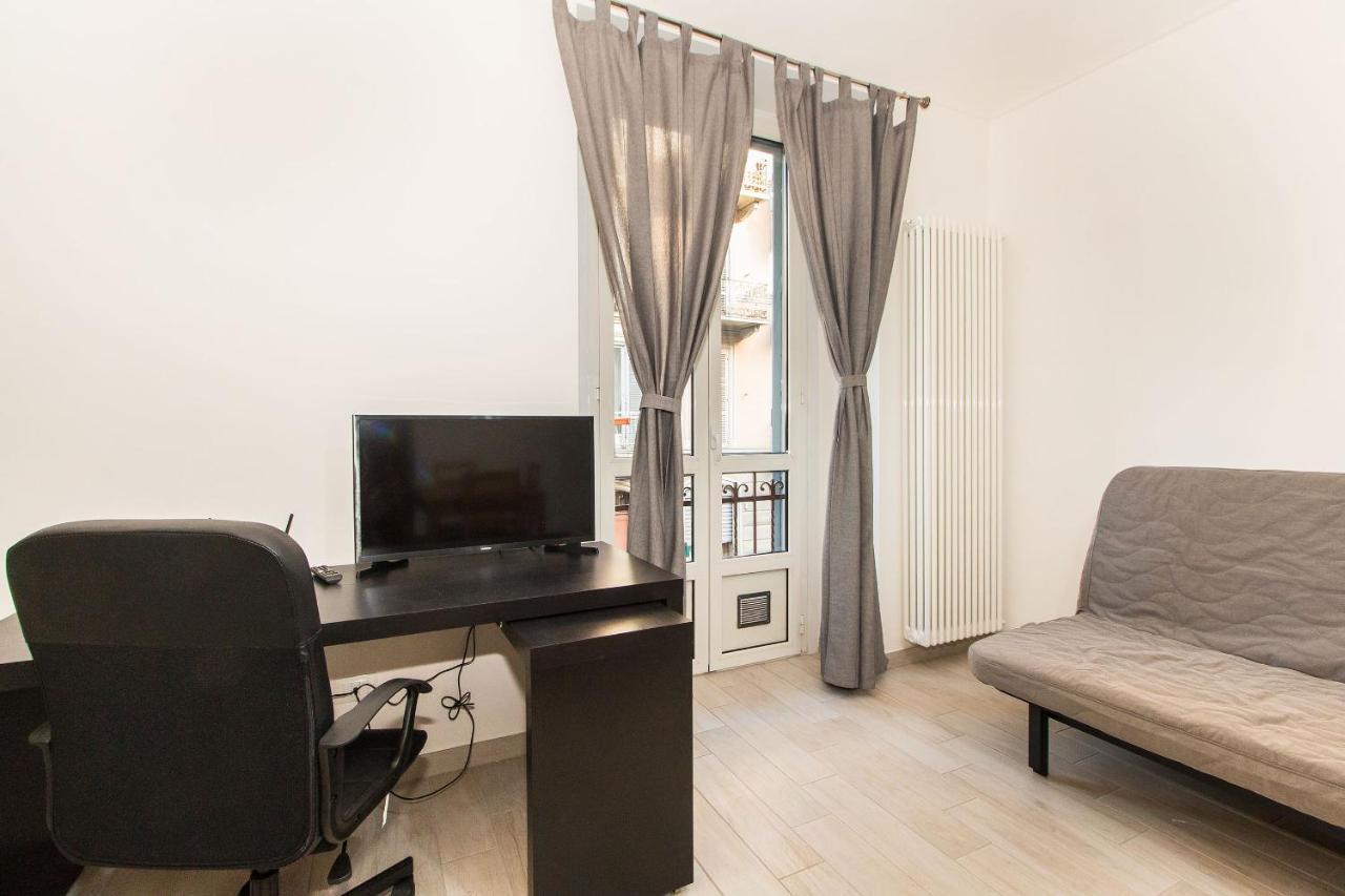 Piazza Statuto Comfortable Apartment Turin Bagian luar foto