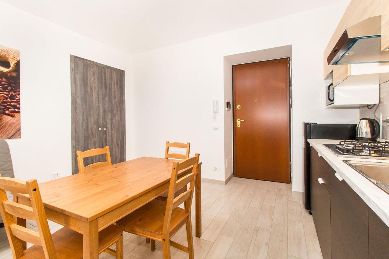 Piazza Statuto Comfortable Apartment Turin Bagian luar foto
